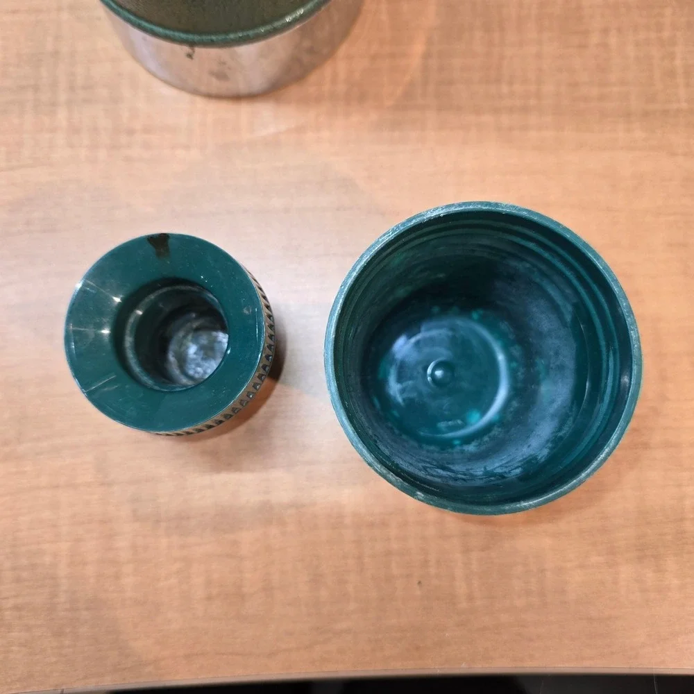 Stanley‎ Classic 32oz Thermos Hammertone Green Built for Life!  Works great! - Picture 4 of 10